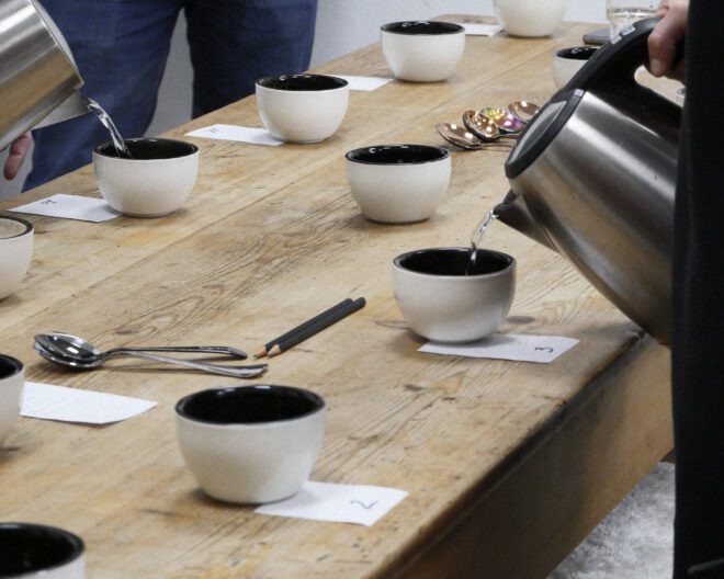 Cupping Bowls auf Tisch